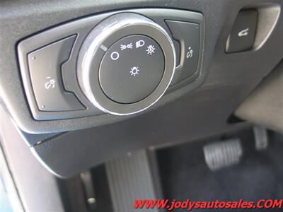 2020 Ford Fusion Hybrid SE, GAS/HYBRID, 40 MPG - Photo 8 - North Platte, NE 69101