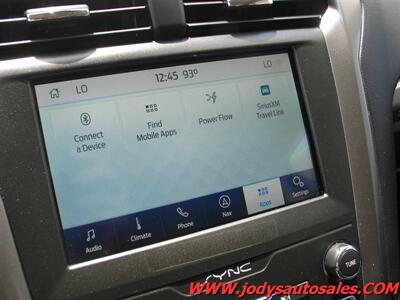 2020 Ford Fusion Hybrid SE, GAS/HYBRID, 40 MPG - Photo 20 - North Platte, NE 69101