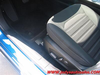 2020 Ford Fusion Hybrid SE, GAS/HYBRID, 40 MPG - Photo 4 - North Platte, NE 69101
