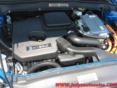2020 Ford Fusion Hybrid SE, GAS/HYBRID, 40 MPG - Photo 37 - North Platte, NE 69101