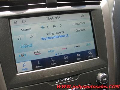 2020 Ford Fusion Hybrid SE, GAS/HYBRID, 40 MPG - Photo 17 - North Platte, NE 69101