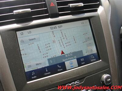 2020 Ford Fusion Hybrid SE, GAS/HYBRID, 40 MPG - Photo 18 - North Platte, NE 69101