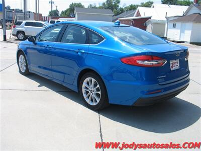 2020 Ford Fusion Hybrid SE, GAS/HYBRID, 40 MPG - Photo 32 - North Platte, NE 69101