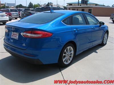 2020 Ford Fusion Hybrid SE, GAS/HYBRID, 40 MPG - Photo 34 - North Platte, NE 69101