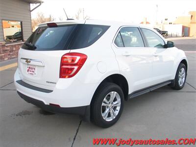 2016 Chevrolet Equinox LS  LS, AWD, LOW, LOW 58,000 MILES - Photo 30 - North Platte, NE 69101