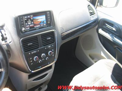 2018 Dodge Grand Caravan SE SE, FWD,, 3.6 L V-6, LOW, 48,000 MIL - Photo 17 - North Platte, NE 69101