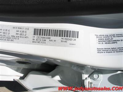 2016 Chrysler 200 Limited Limited, FWD, BLUETOOTH - Photo 32 - North Platte, NE 69101