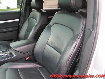 2016 Ford Explorer XLT, HEATED LEATHER, 3RD SEAT, XM RADIO - Photo 5 - North Platte, NE 69101