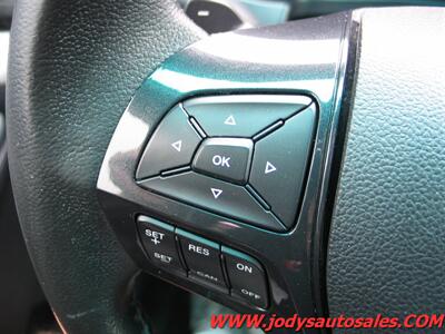 2016 Ford Explorer XLT, HEATED LEATHER, 3RD SEAT, XM RADIO - Photo 9 - North Platte, NE 69101