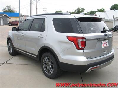 2016 Ford Explorer XLT, HEATED LEATHER, 3RD SEAT, XM RADIO - Photo 32 - North Platte, NE 69101