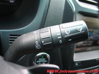 2016 Ford Explorer XLT, HEATED LEATHER, 3RD SEAT, XM RADIO - Photo 13 - North Platte, NE 69101