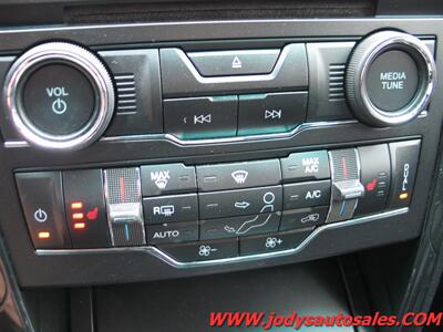 2016 Ford Explorer XLT, HEATED LEATHER, 3RD SEAT, XM RADIO - Photo 20 - North Platte, NE 69101