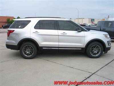 2016 Ford Explorer XLT, HEATED LEATHER, 3RD SEAT, XM RADIO - Photo 35 - North Platte, NE 69101