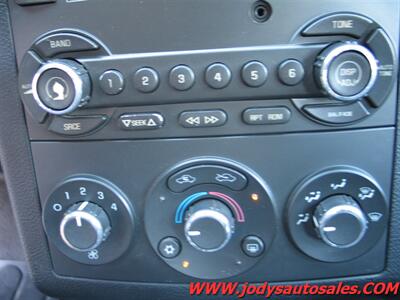 2008 Pontiac G6  Base, FWD, LOW 86,000 MILES - Photo 15 - North Platte, NE 69101