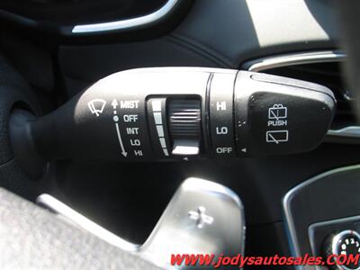 2021 Hyundai SANTA FE SE SE, AWD, BLUETOOTH, 2.5L I4 - Photo 11 - North Platte, NE 69101