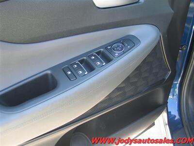 2021 Hyundai SANTA FE SE SE, AWD, BLUETOOTH, 2.5L I4 - Photo 2 - North Platte, NE 69101