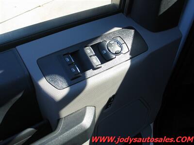 2022 Ford F-350 XL, 4X4, CREW CAB, LONG BOX - Photo 3 - North Platte, NE 69101