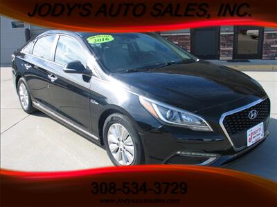 2016 Hyundai SONATA Hybrid SE  SE, HYBRID, LOW, LOW 19,000 MILES, 43 MPG - Photo 1 - North Platte, NE 69101