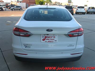 2019 Ford Fusion Hybrid SE, Co-Pilot 360 Ass  SE, Co-Pilot 360 Ass, 2.0L Hybrid I4 18 - Photo 31 - North Platte, NE 69101