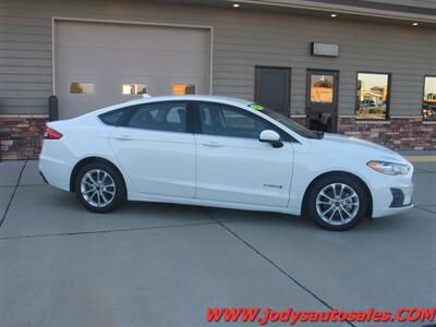 2019 Ford Fusion Hybrid SE, Co-Pilot 360 Ass  SE, Co-Pilot 360 Ass, 2.0L Hybrid I4 18 - Photo 33 - North Platte, NE 69101