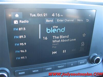 2023 Hyundai KONA SEL SEL, AWD, BLUETOOTH, 32,000 MILES - Photo 17 - North Platte, NE 69101