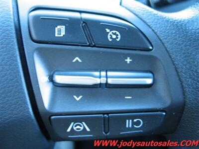2023 Hyundai KONA SEL SEL, AWD, BLUETOOTH, 32,000 MILES - Photo 14 - North Platte, NE 69101