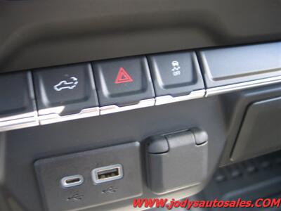 2022 Chevrolet Silverado 2500 Work Truck W/T, CREW CAB, 4X4, 6.6L V8 - Photo 16 - North Platte, NE 69101
