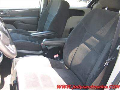 2014 Dodge Grand Caravan SE SE, STOW & GO, 3.6 L V-6, LOW 22,000 MILES - Photo 5 - North Platte, NE 69101