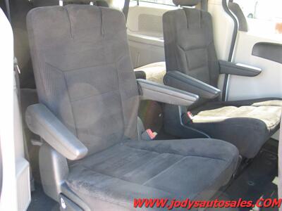 2014 Dodge Grand Caravan SE SE, STOW & GO, 3.6 L V-6, LOW 22,000 MILES - Photo 21 - North Platte, NE 69101