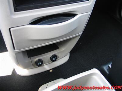 2014 Dodge Grand Caravan SE SE, STOW & GO, 3.6 L V-6, LOW 22,000 MILES - Photo 15 - North Platte, NE 69101