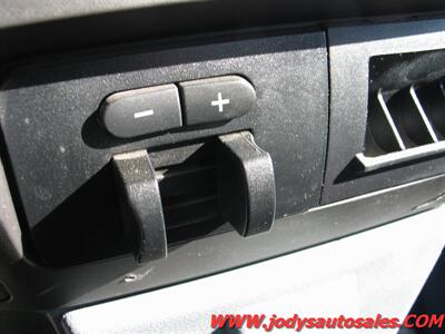 2016 Ford F-250 XL, 4WD, REG. CAB. LONG BOX, 6.2L V-8 LOW 14,000 MILES - Photo 17 - North Platte, NE 69101