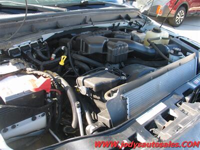 2016 Ford F-250 XL, 4WD, REG. CAB. LONG BOX, 6.2L V-8 LOW 14,000 MILES - Photo 31 - North Platte, NE 69101