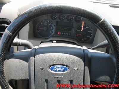 2008 Ford F-250 XL, MAINT UTILITY, Reg Cab, 4x4 - Photo 10 - North Platte, NE 69101