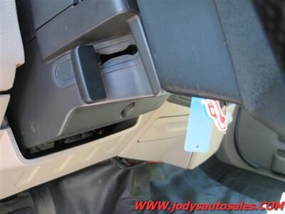 2008 Ford F-250 XL, MAINT UTILITY, Reg Cab, 4x4 - Photo 6 - North Platte, NE 69101