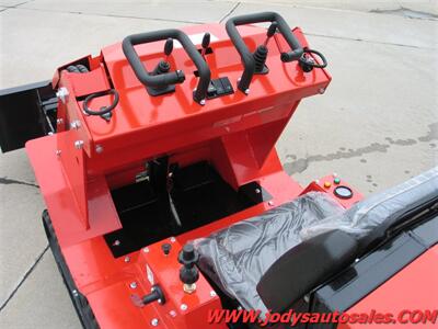 2025 AGROTK SDA-140 Mini Skid Steer 43.5in Wide Bucket - Photo 8 - North Platte, NE 69101