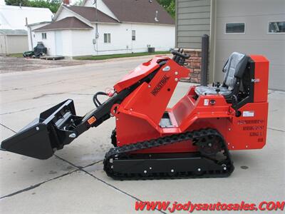 2025 AGROTK SDA-140 Mini Skid Steer 43.5in Wide Bucket - Photo 4 - North Platte, NE 69101