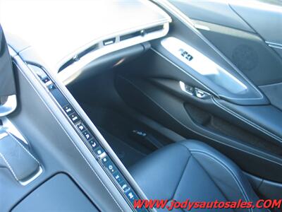 2022 Chevrolet Corvette Stingray Stingray, Renewable Top, Low 17,000 Miles - Photo 25 - North Platte, NE 69101