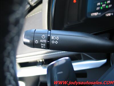 2022 Chevrolet Corvette Stingray Stingray, Renewable Top, Low 17,000 Miles - Photo 9 - North Platte, NE 69101