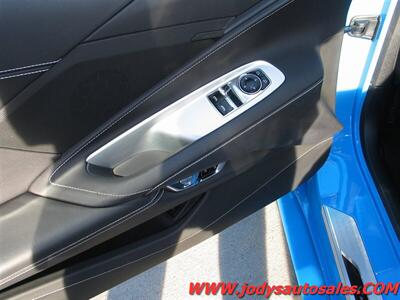 2022 Chevrolet Corvette Stingray  Stingray, Renewable Top, Low 17,000 Miles - Photo 2 - North Platte, NE 69101