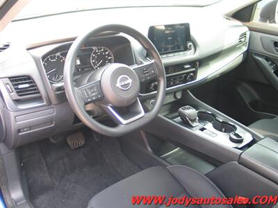 2023 Nissan Rogue S, 4DR, AWD, XM RADIO  S, 4DR, AWD, XM RADIO - Photo 2 - North Platte, NE 69101