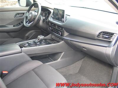 2023 Nissan Rogue S, 4DR, AWD, XM RADIO  S, 4DR, AWD, XM RADIO - Photo 21 - North Platte, NE 69101