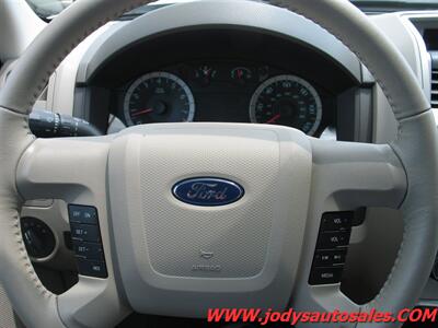 2012 Ford Escape XLT, 4x4, - Photo 16 - North Platte, NE 69101