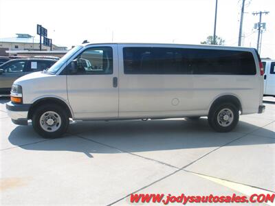 2017 Chevrolet Express LT 3500  LT 3500,  V-8, 15 PASSENGER, LOW 47,000 MILES - Photo 33 - North Platte, NE 69101