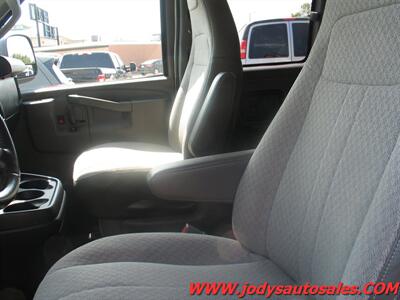 2017 Chevrolet Express LT 3500  LT 3500,  V-8, 15 PASSENGER, LOW 47,000 MILES - Photo 5 - North Platte, NE 69101