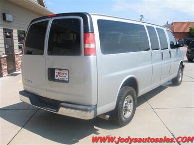 2017 Chevrolet Express LT 3500  LT 3500,  V-8, 15 PASSENGER, LOW 47,000 MILES - Photo 36 - North Platte, NE 69101