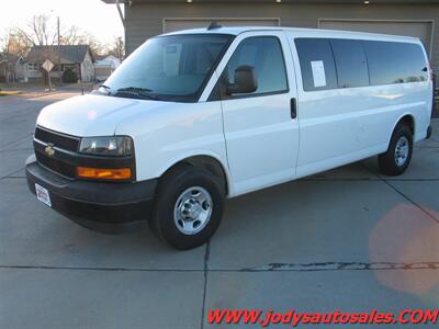 2020 Chevrolet Express LS, 3500 15 Passenge  3500 Extended 15 Passenger - Photo 26 - North Platte, NE 69101