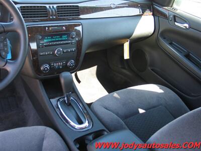 2016 Chevrolet Impala Limited LT  LT, 3.6L Flex Fuel V6, LOW, LOW 48,000 MILES - Photo 7 - North Platte, NE 69101