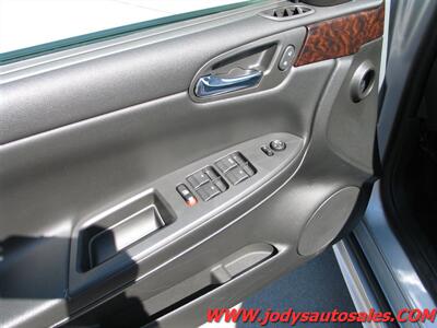 2016 Chevrolet Impala Limited LT  LT, 3.6L Flex Fuel V6, LOW, LOW 48,000 MILES - Photo 3 - North Platte, NE 69101