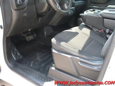 2021 Chevrolet Silverado 2500 W/T, 4WD, DOUBLE CAB, LONG BOX, 6.6L V-8 GAS - Photo 4 - North Platte, NE 69101