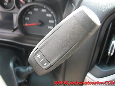 2021 Chevrolet Silverado 2500 W/T, 4WD, DOUBLE CAB, LONG BOX, 6.6L V-8 GAS - Photo 11 - North Platte, NE 69101